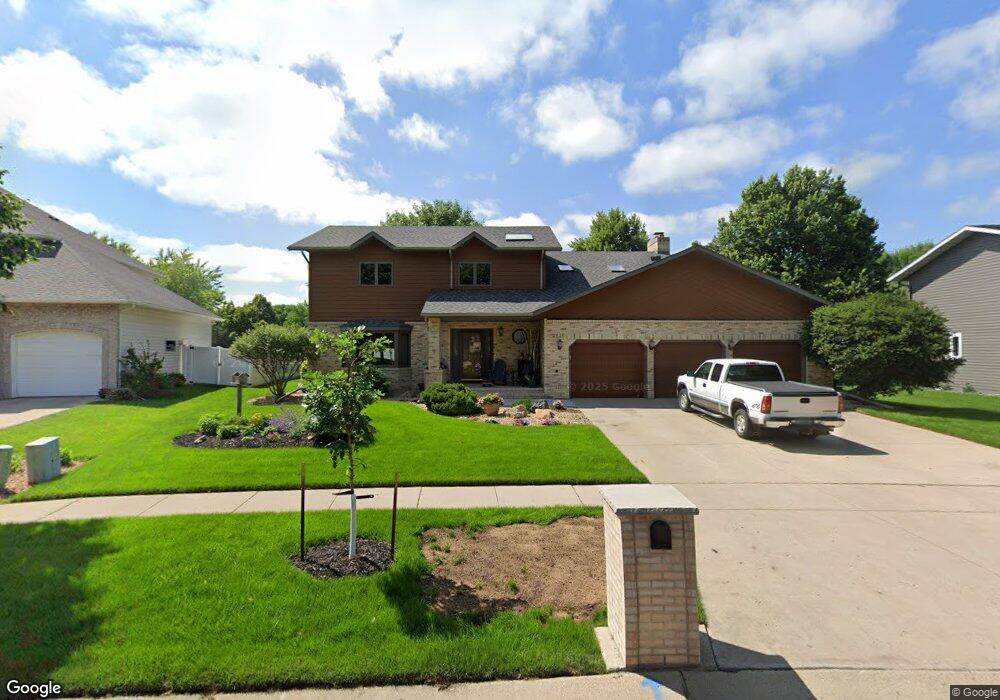 2716 Lilac Ln N, Fargo, ND 58102 - photo 1