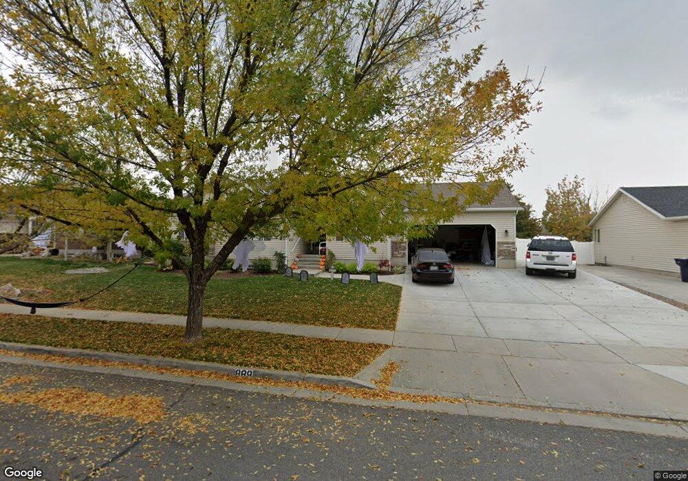 889 W 2100 S, Woods Cross, UT 84087 - photo 1