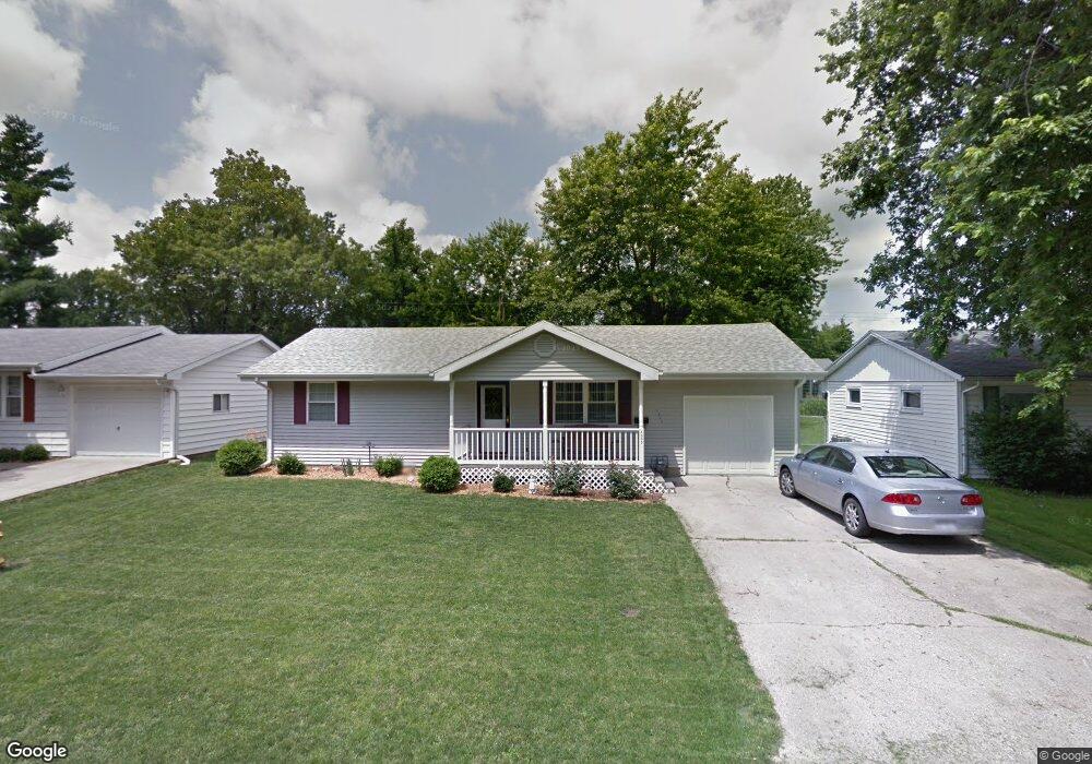 1005 N 29th St, Mattoon, IL 61938 - photo 1