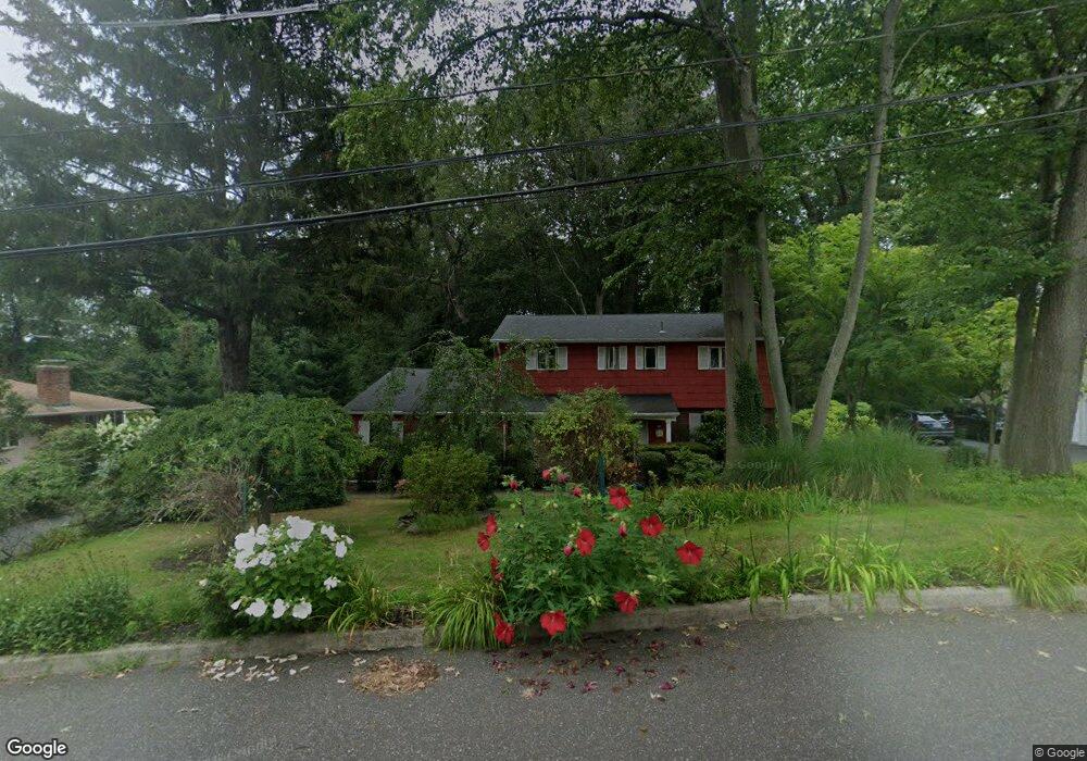 70 Sugar Maple Ln, Glen Cove, NY 11542 - photo 1