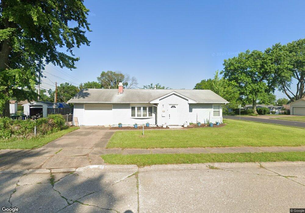 2742 N Fillmore St, Davenport, IA 52804 - photo 1