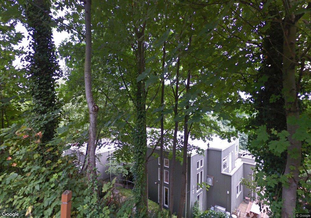 4743 E Mercer Way, Mercer Island, WA 98040 - photo 1