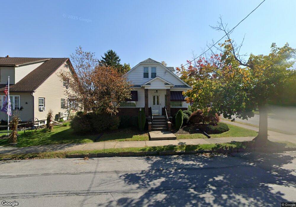 235 Center St, Dupont, PA 18641 - photo 1