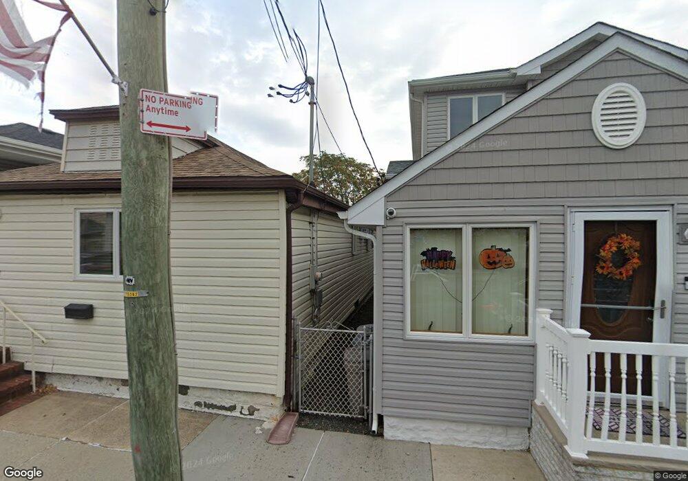 17 E 9th Rd, Broad Channel, NY 11693 - photo 1