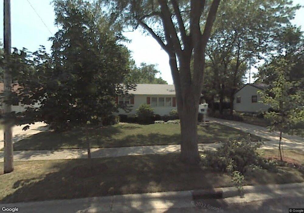 2421 W Cheyenne Rd, Waukegan, IL 60087 - photo 1