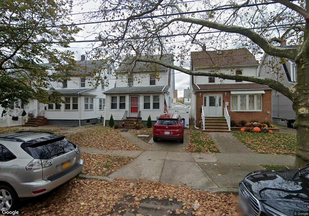 88-35 249th St, Bellerose, NY 11426 - photo 1