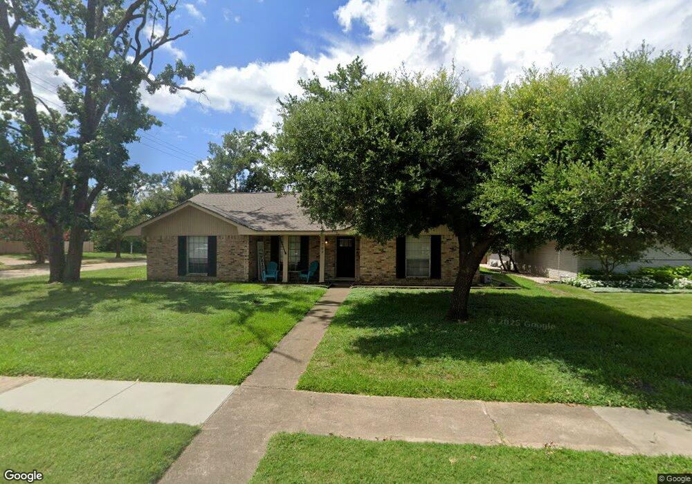 1702 Droxford Dr, Houston, TX 77008 - photo 1
