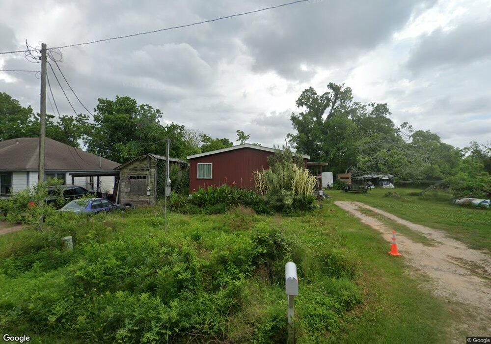 307 E Velasco St, Brazoria, TX 77422 - photo 1