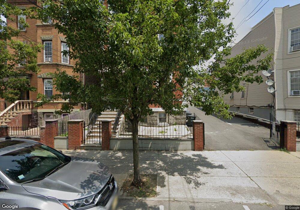 424 65th St unit 1, West New York, NJ 07093 - photo 1