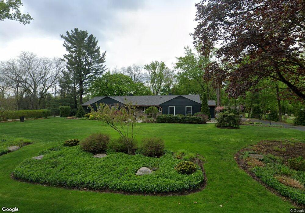 4353 Meadowlane Ct, Bloomfield Hills, MI 48304 - photo 1