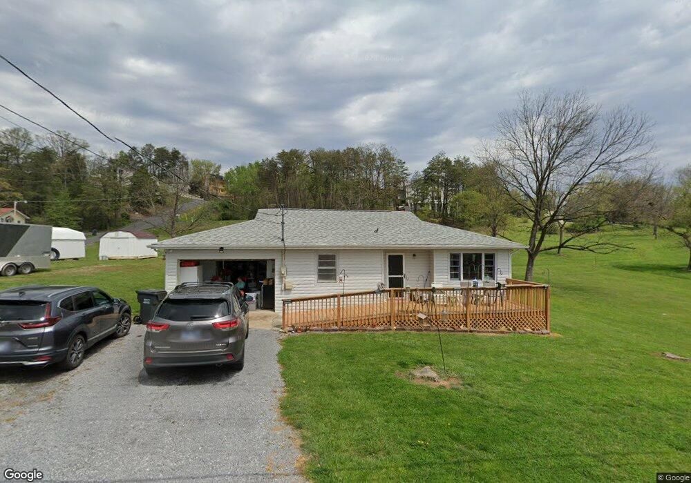 3307 Winston St, Pigeon Forge, TN 37863 - photo 1