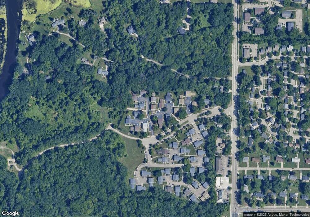 3934 Hunters Ridge Dr unit 3, Lansing, MI 48911 - photo 1