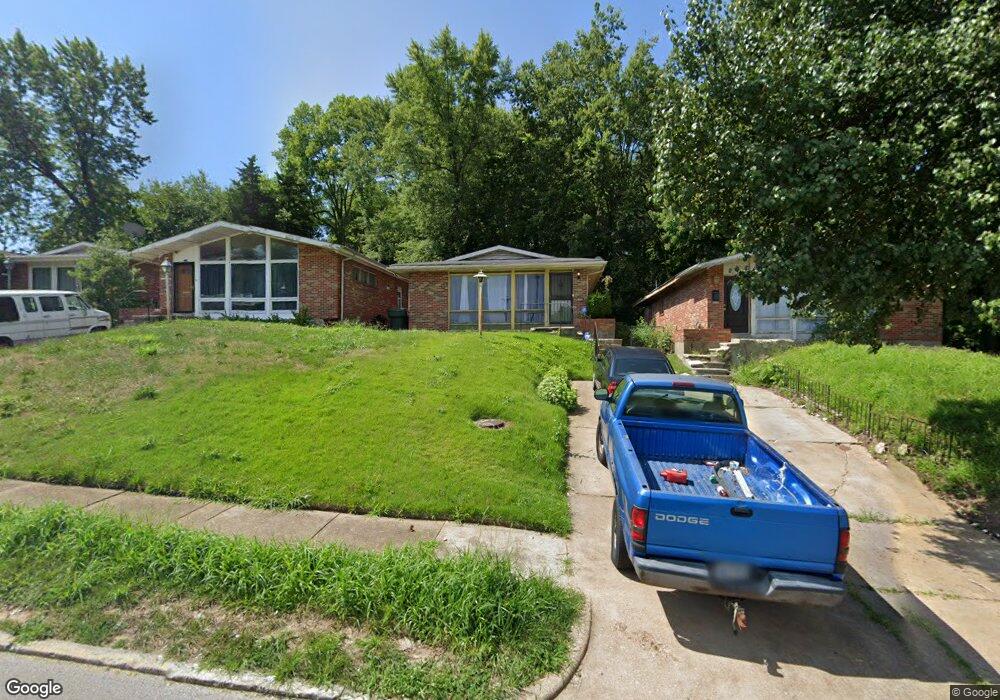 4446 Carter Ave, Saint Louis, MO 63115 - photo 1