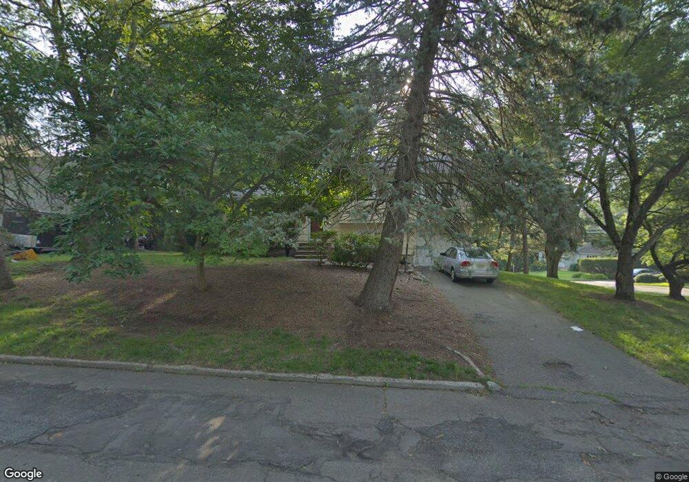 1 Crest Dr, Montvale, NJ 07645 - photo 1