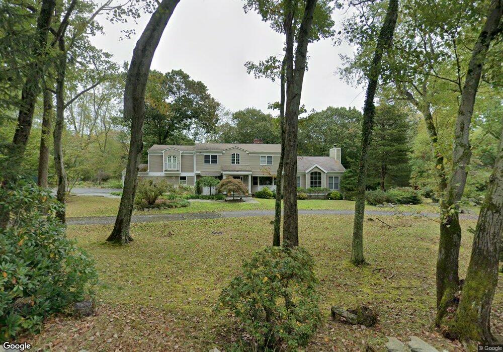 163 Cognewaugh Rd, Cos Cob, CT 06807 - photo 1