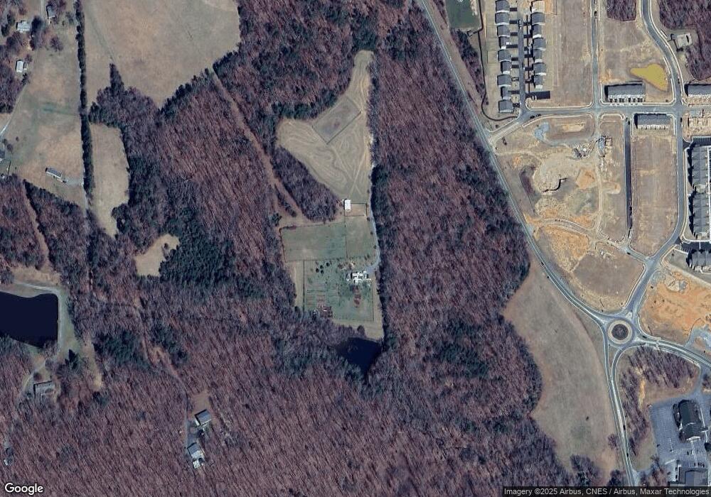 8271 Thomas Jefferson Pkwy, Charlottesville, VA 22902 - photo 1