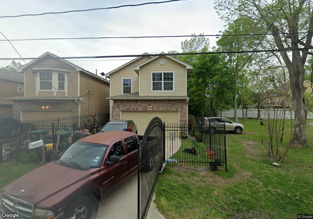6633 Cohn St, Houston, TX 77091 - photo 1