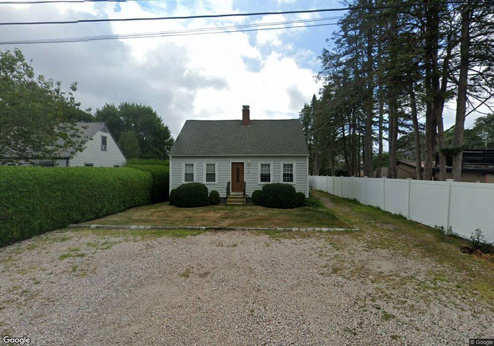 25 Macarthur Blvd, Wakefield, RI 02879 - photo 1