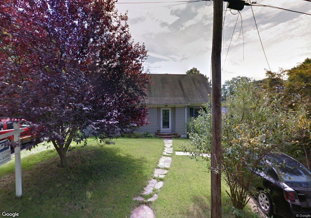 27 Oliver St, Wading River, NY 11792 - photo 1