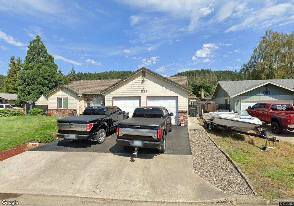 1723 Jasper Ave, Sutherlin, OR 97479 - photo 1