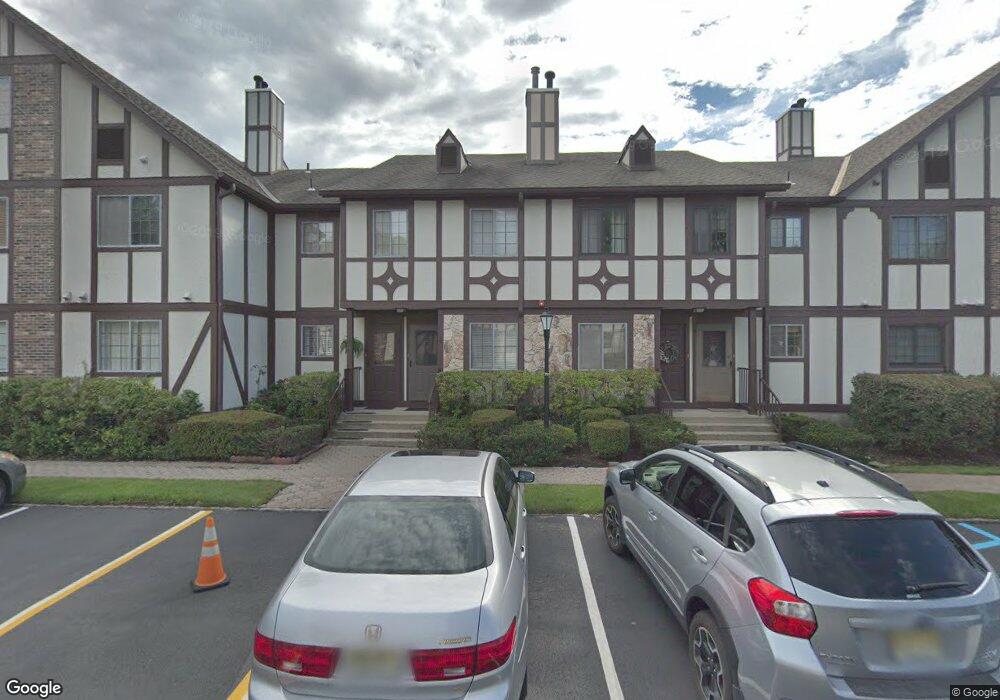 2806 Hemingway Ln, Mahwah, NJ 07430 - photo 1