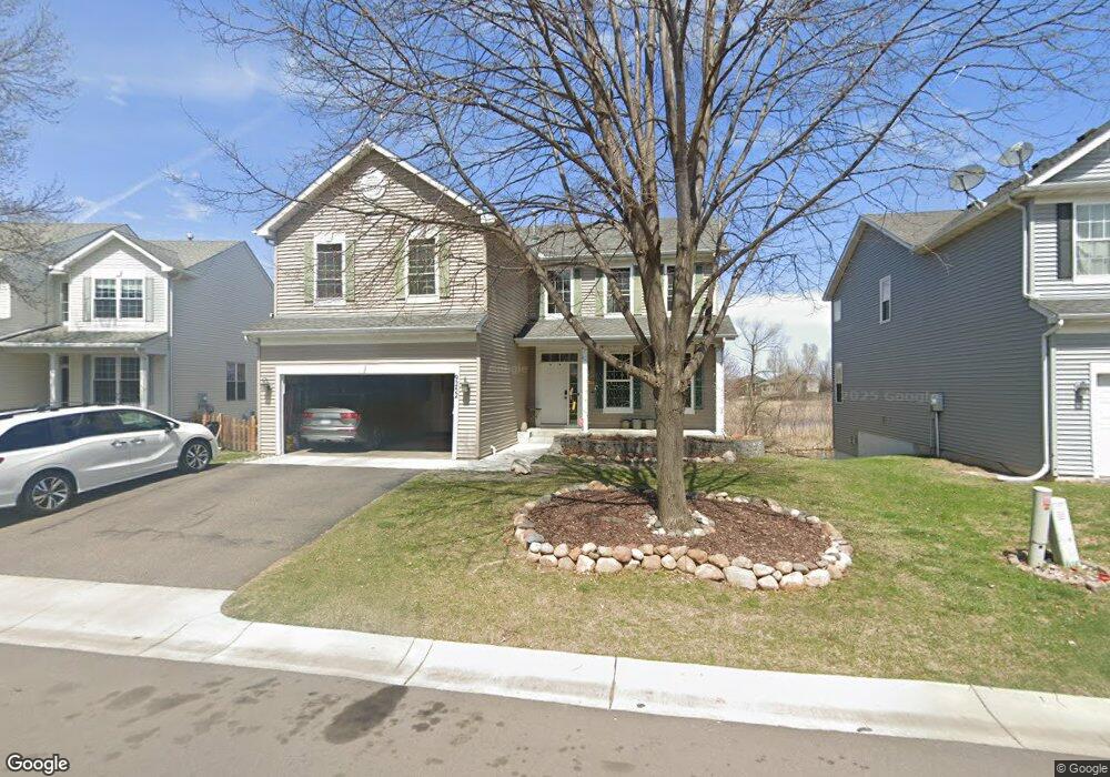 9252 Queensland Ln N, Osseo, MN 55311 - photo 1
