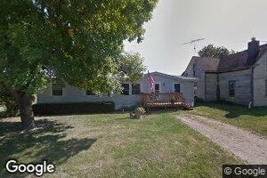 305 N Center St, Lockridge, IA 52635