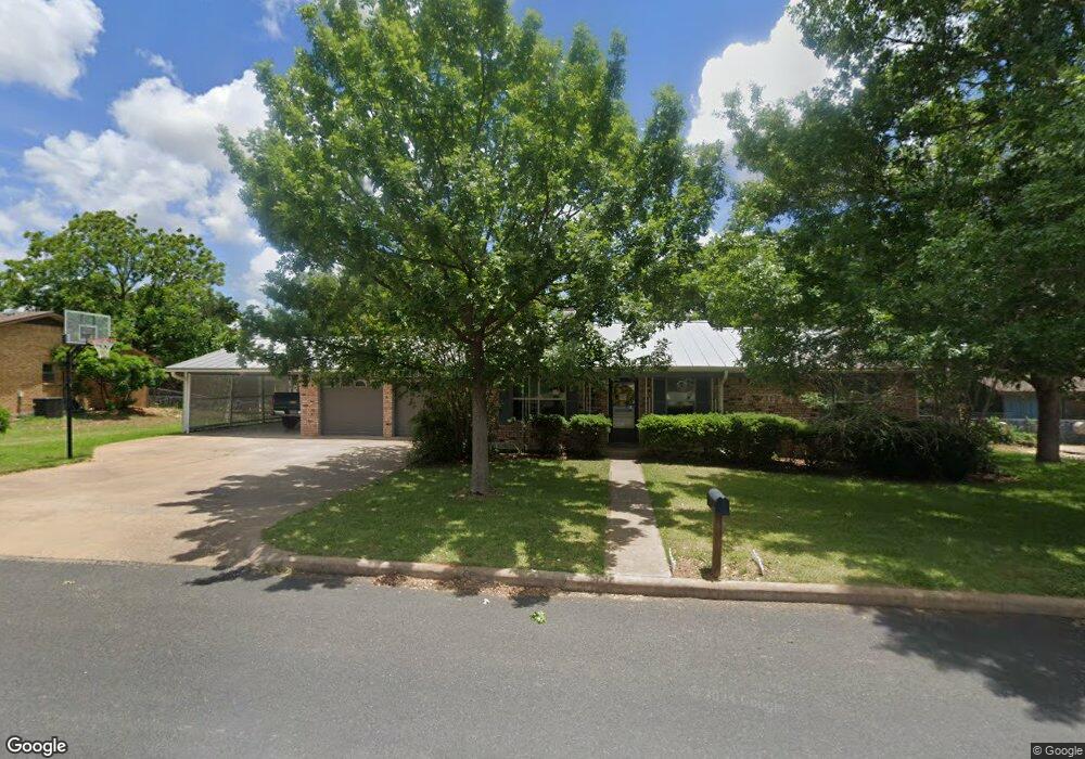 118 W Driftwood Dr, Fredericksburg, TX 78624 - photo 1