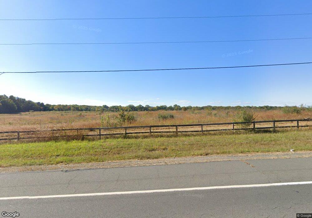 5320 Pleasant Valley Rd, Centreville, VA 20120 - photo 1