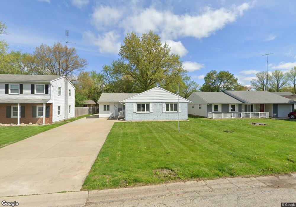 222 Rochelle Ave, Lincoln, IL 62656 - photo 1