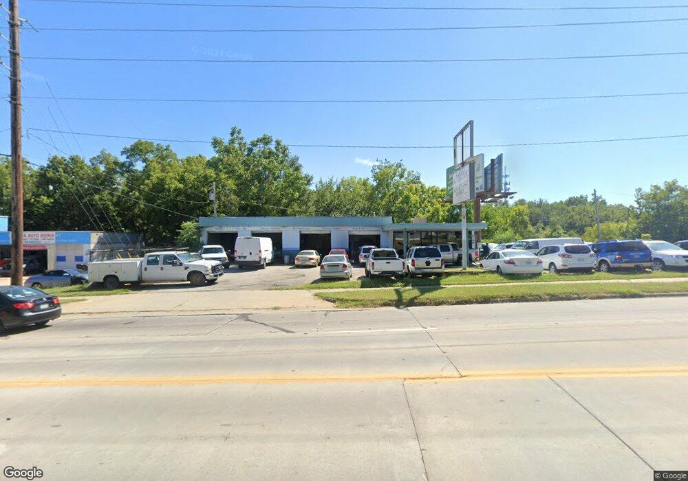 2100 SW Buchanan St, Topeka, KS 66611 - photo 1