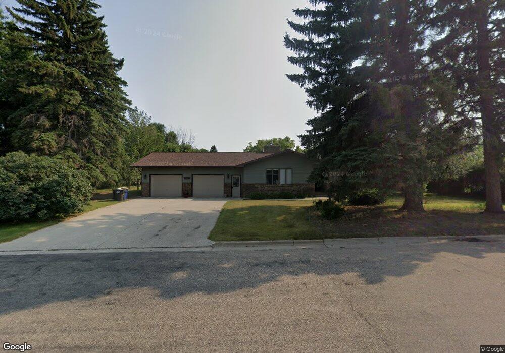 221 8th St SW, Jamestown, ND 58401 - photo 1