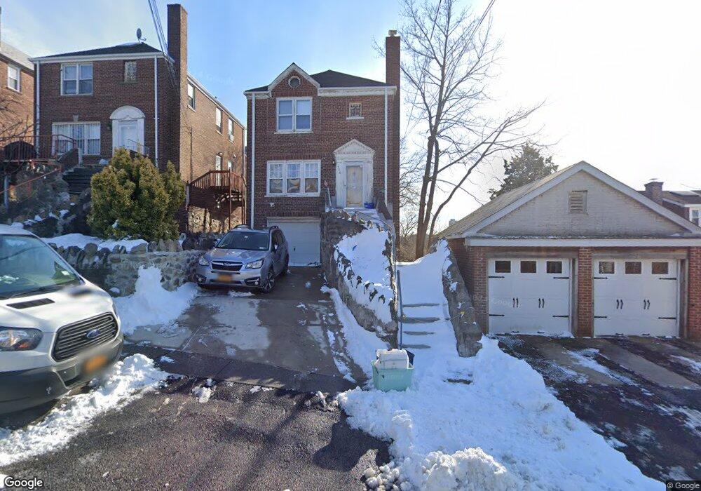 258 Spencer Place, Bronx, NY 10471 - photo 1