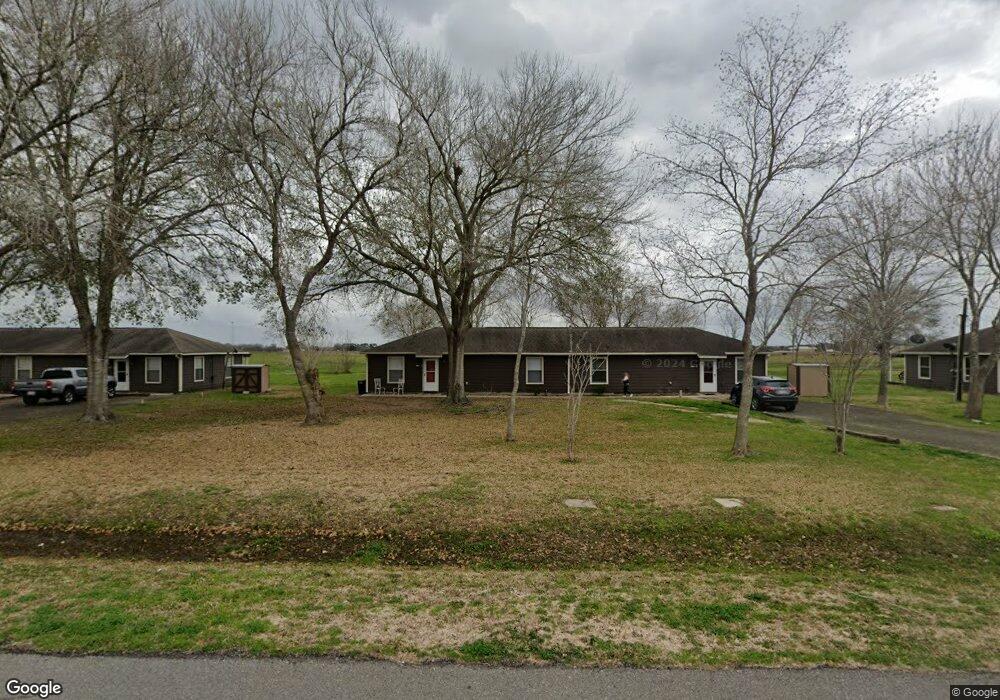 7131 Meadowgreen Ln, Needville, TX 77461 - photo 1