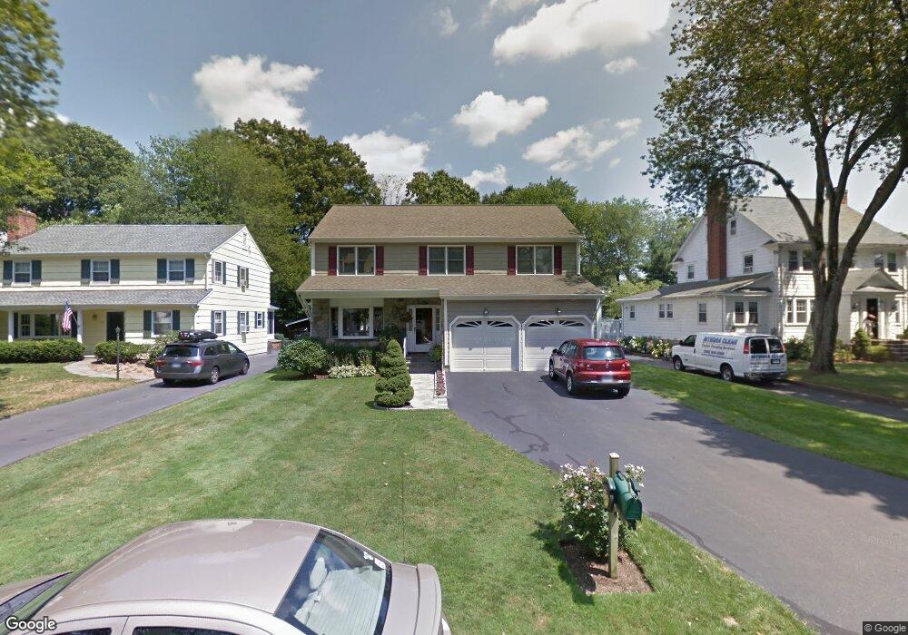 8 Oak Park Ave, Darien, CT 06820 - photo 1