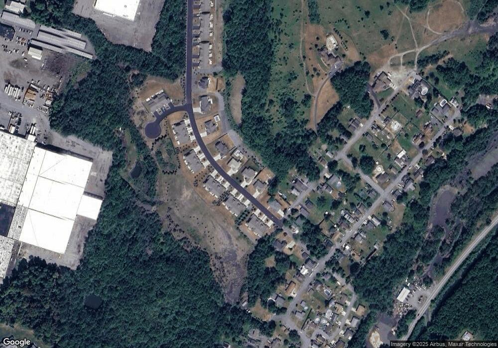 102 Forest Dr, Archbald, PA 18403 - photo 1