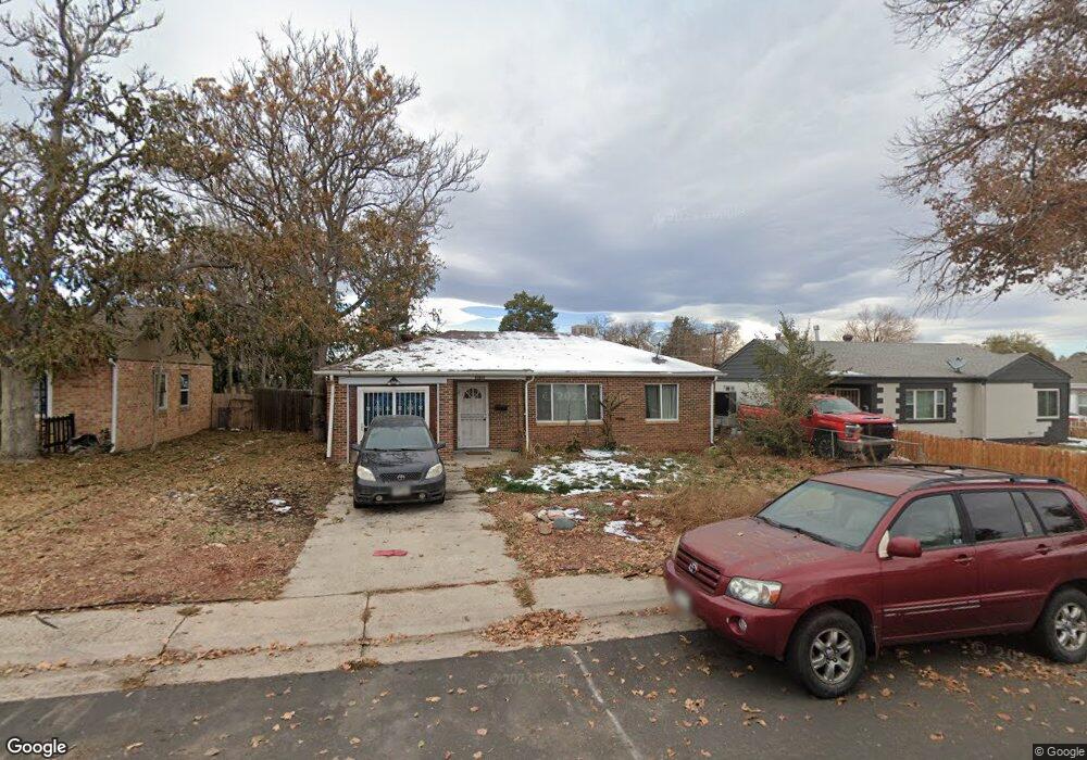 1645 Oakland St, Aurora, CO 80010 - photo 1