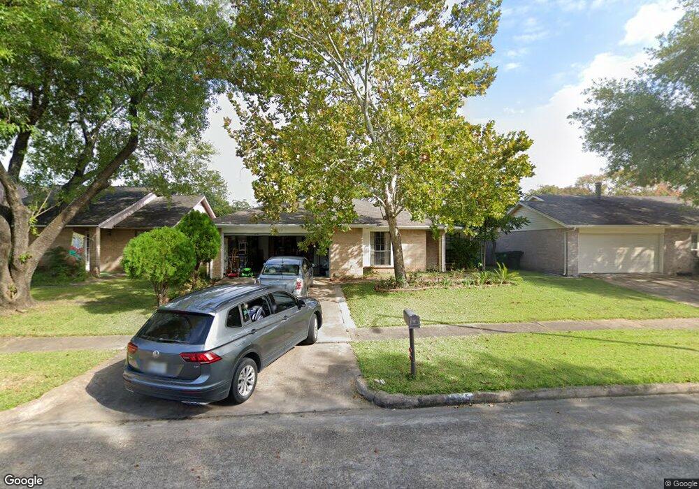 10815 Tower Bridge St, Houston, TX 77075 - photo 1