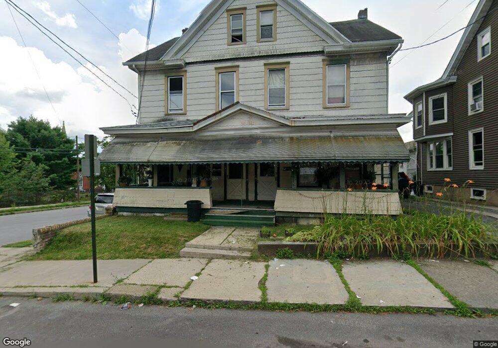 400 W Oak St, Hazleton, PA 18201 - photo 1