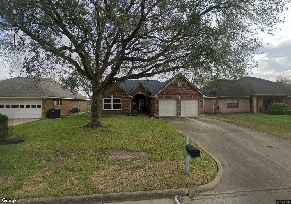 1030 Wildwinn Dr, Alvin, TX 77511 - photo 1