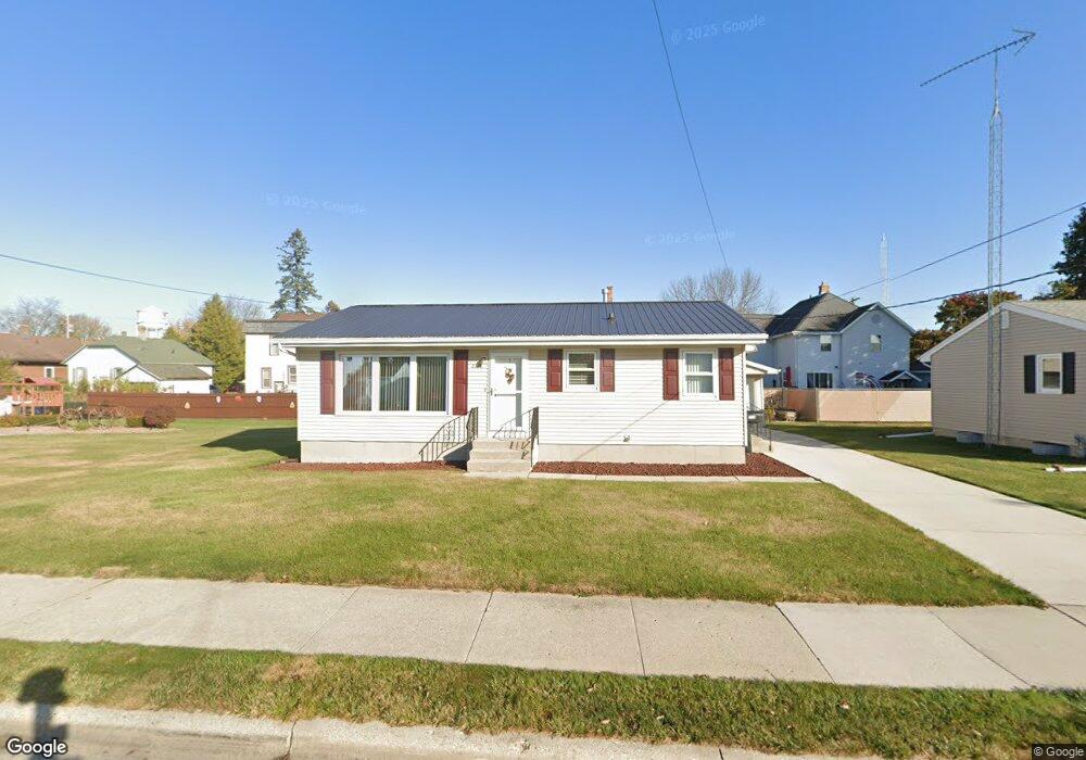 2328 9th Place, Two Rivers, WI 54241 - photo 1