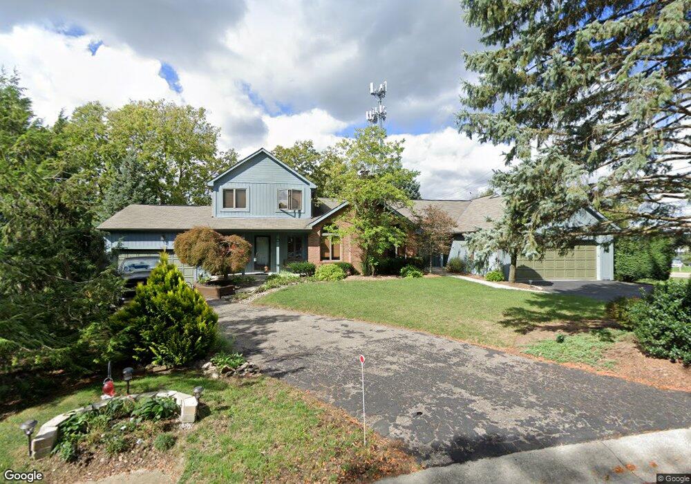 5411 Bennington Woods Ct, Columbus, OH 43220 - photo 1