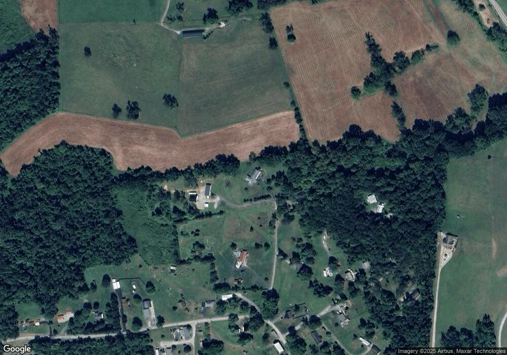 40 Maple Ln, Eighty Four, PA 15330 - photo 1