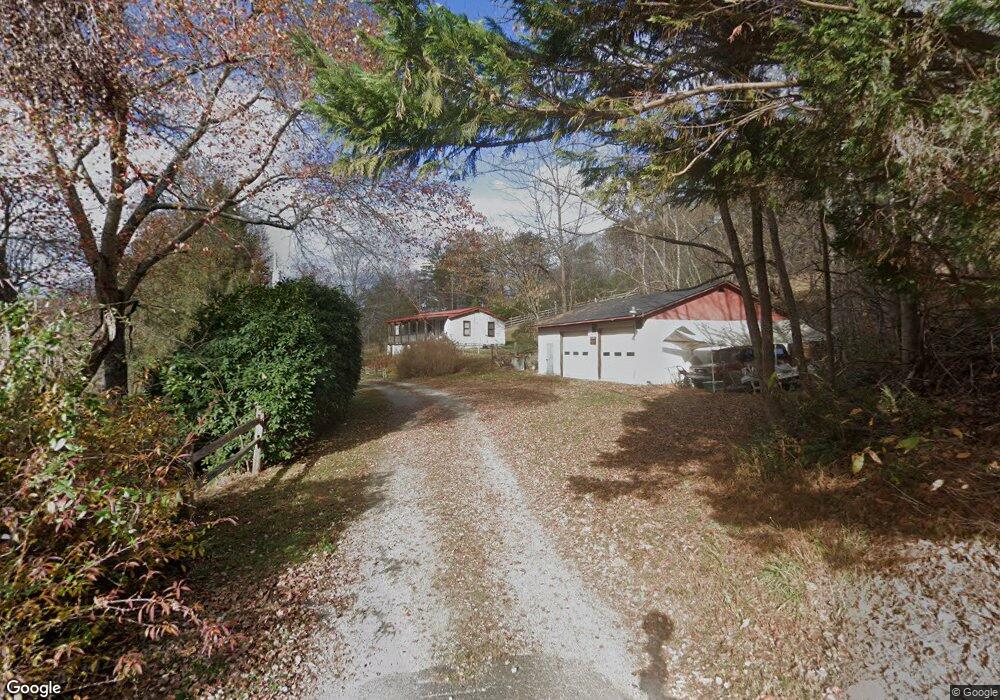 1070 Henson Dr, Hiawassee, GA 30546 - photo 1