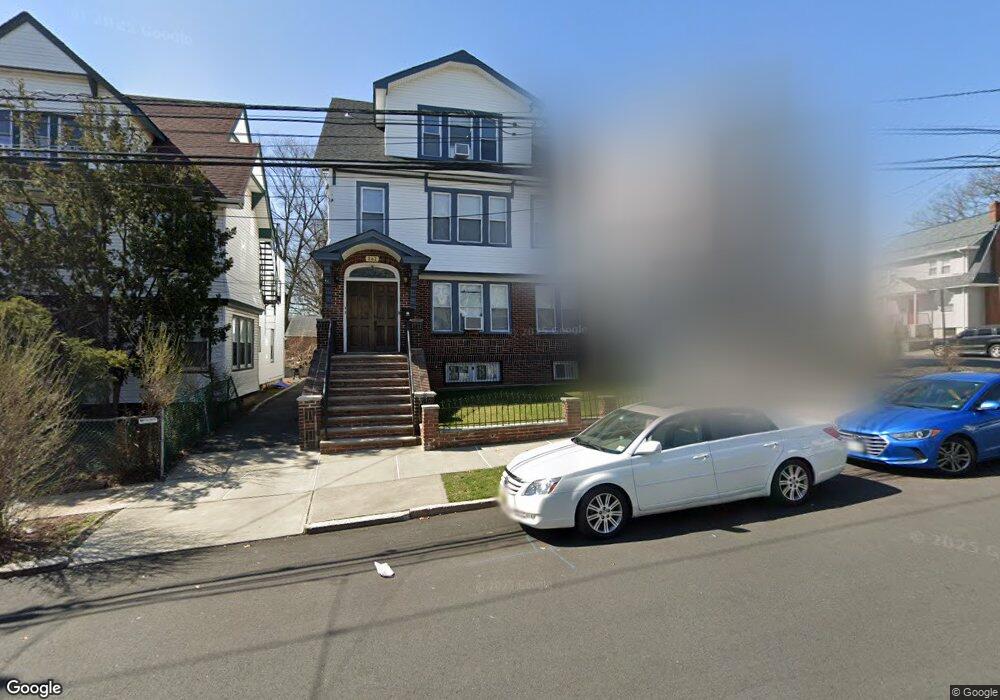 260 Keer Ave unit 262, Newark, NJ 07112 - photo 1