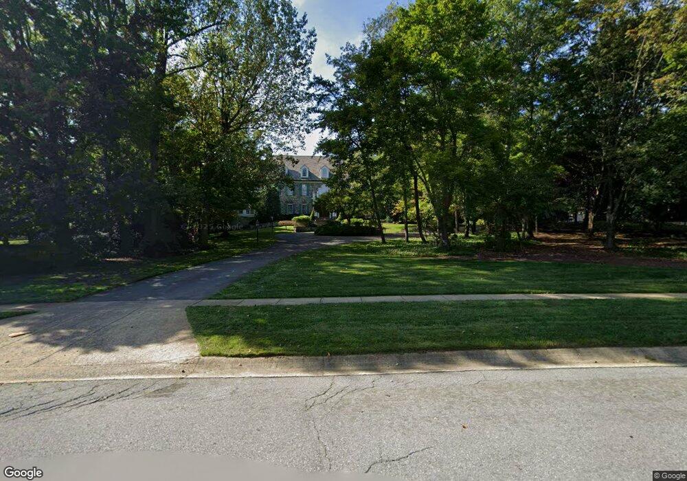 8603 Country Club Dr, Bethesda, MD 20817 - photo 1