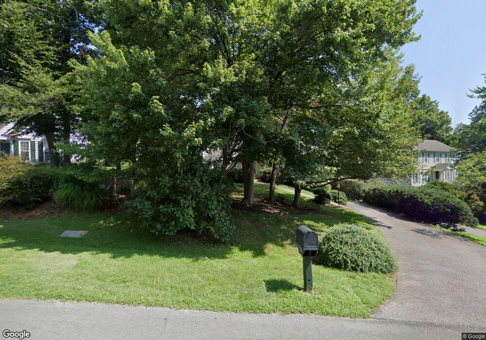 1330 River Chase Ln, Charlottesville, VA 22901 - photo 1