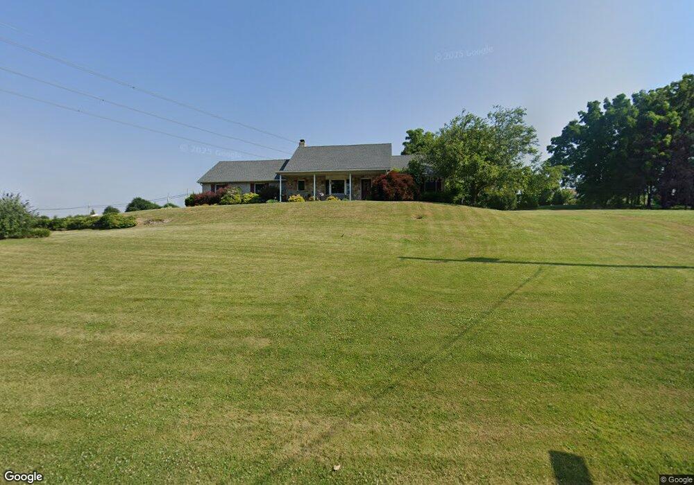 4755 Schantz Rd, Allentown, PA 18104 - photo 1