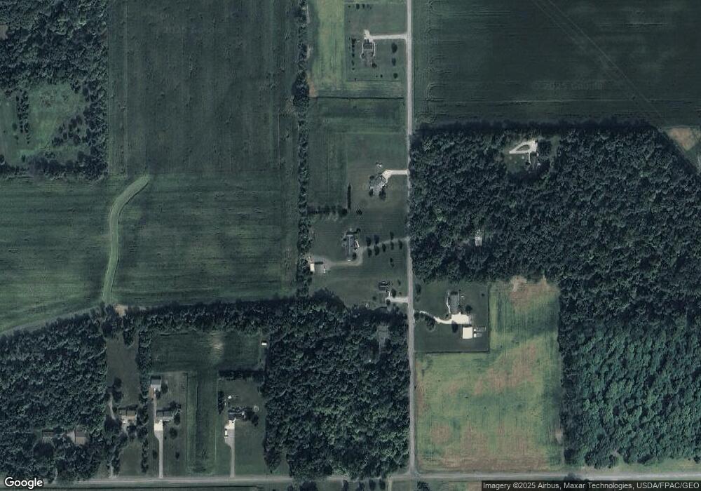 661 Fisher Rd, Lima, OH 45801 - photo 1