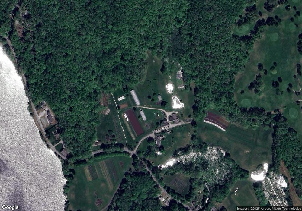 83 Upper Pattagansett Rd unit 89, East Lyme, CT 06333 - photo 1